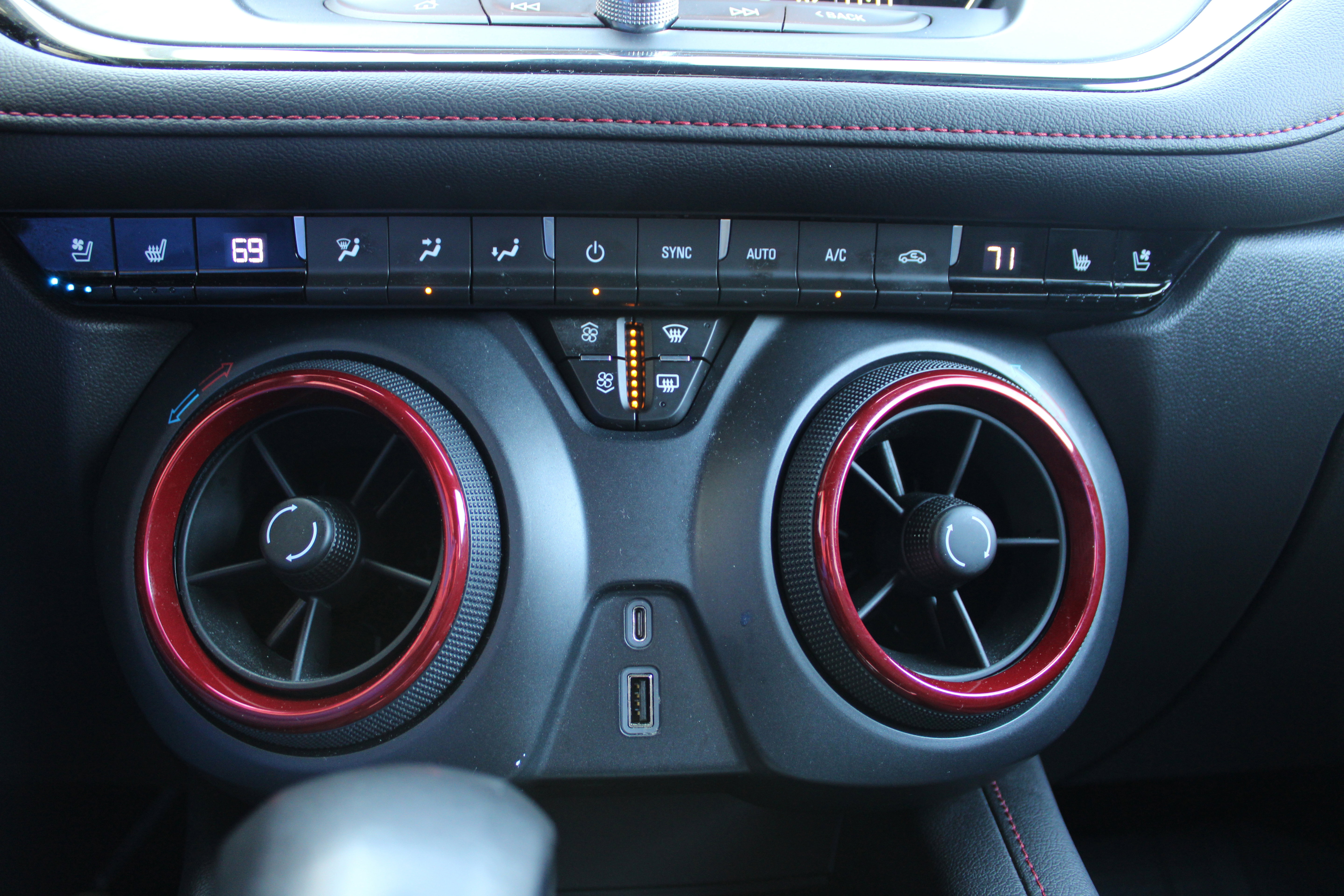 Used 2019 Chevrolet Blazer RS image 21