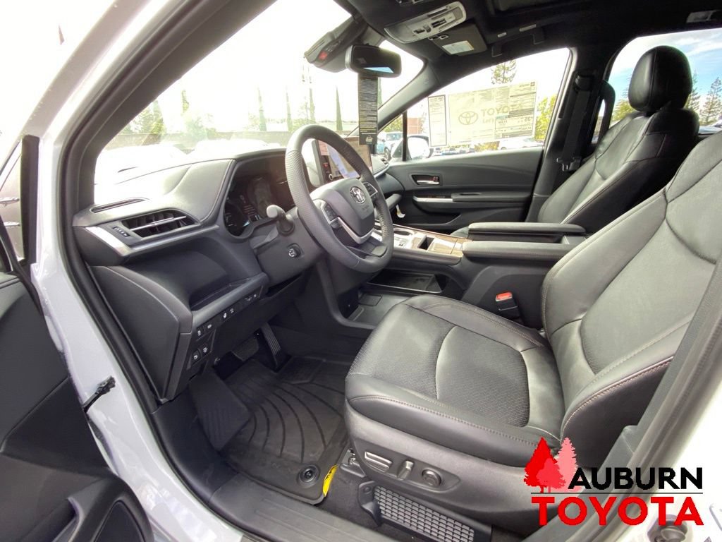 New 2026 Toyota Sienna Platinum AWD/4WD image 36