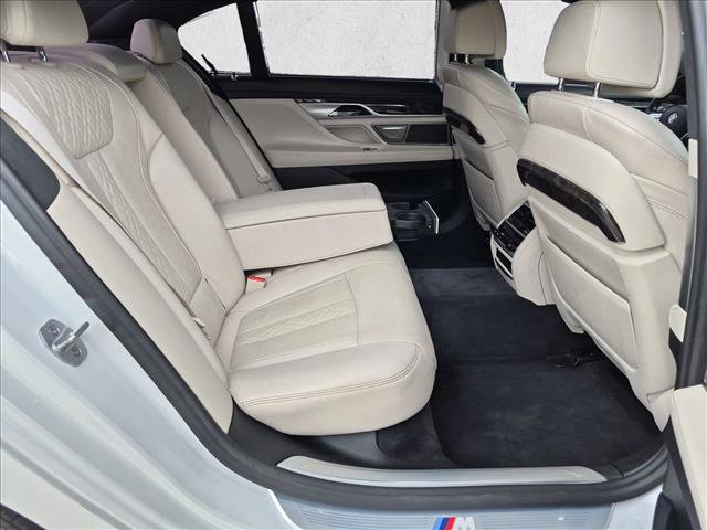 Used 2018 BMW 750i xDrive AWD/4WD image 21