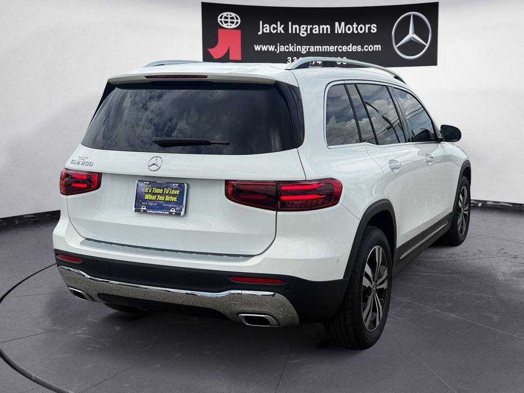 Certified 2025 Mercedes-Benz GLB 250 image 5