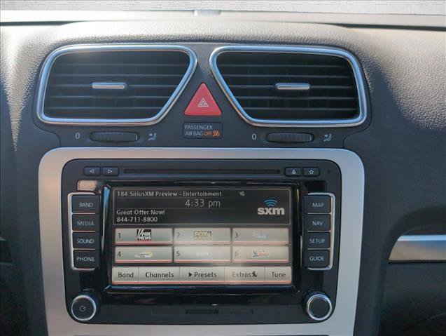 Used 2013 Volkswagen Eos Executive FWD image 12