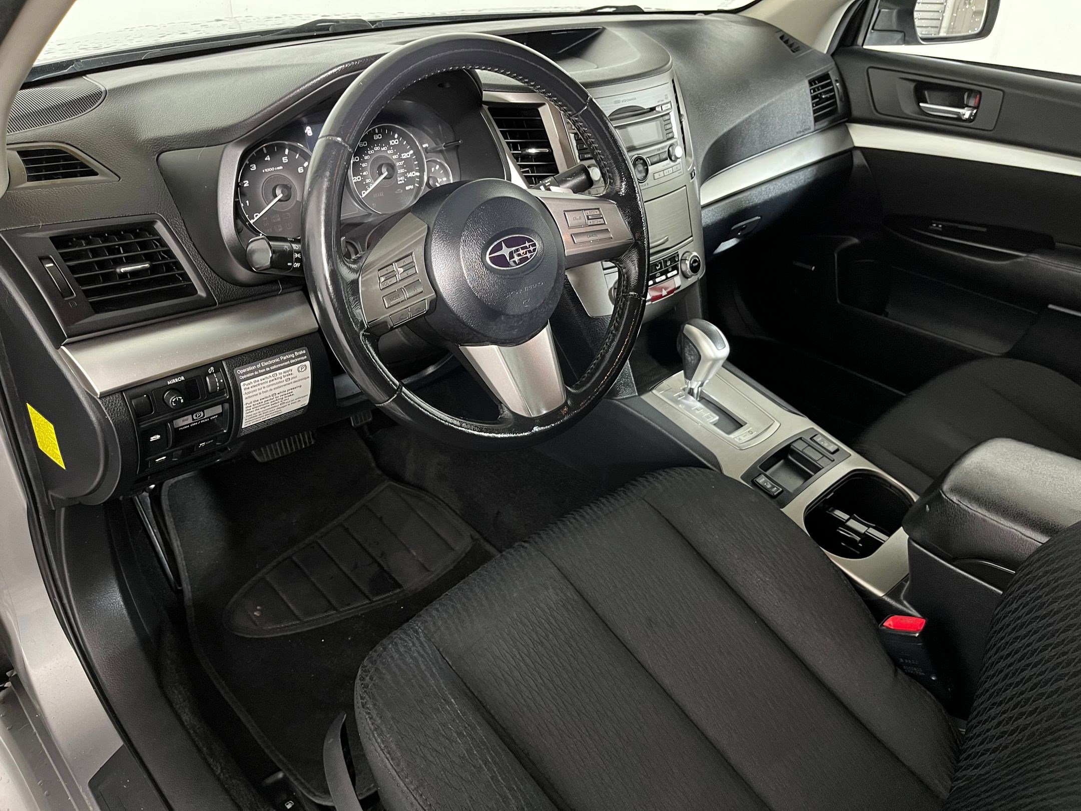 Used 2011 Subaru Legacy 2.5i Premium image 3