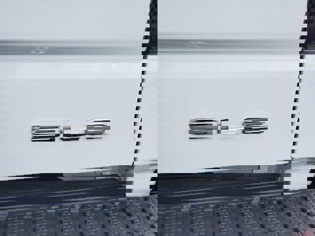 New 2026 GMC Sierra 1500 SLE w/ X31 Off-Road Package image 5