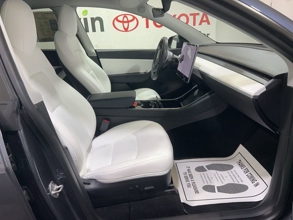 Used 2020 Tesla Model Y Long Range image 13