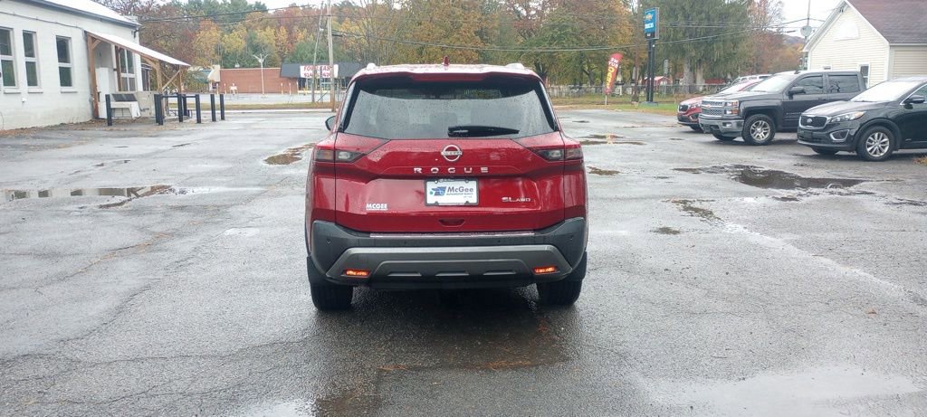 Used 2023 Nissan Rogue SL w/ SL Premium Package image 6