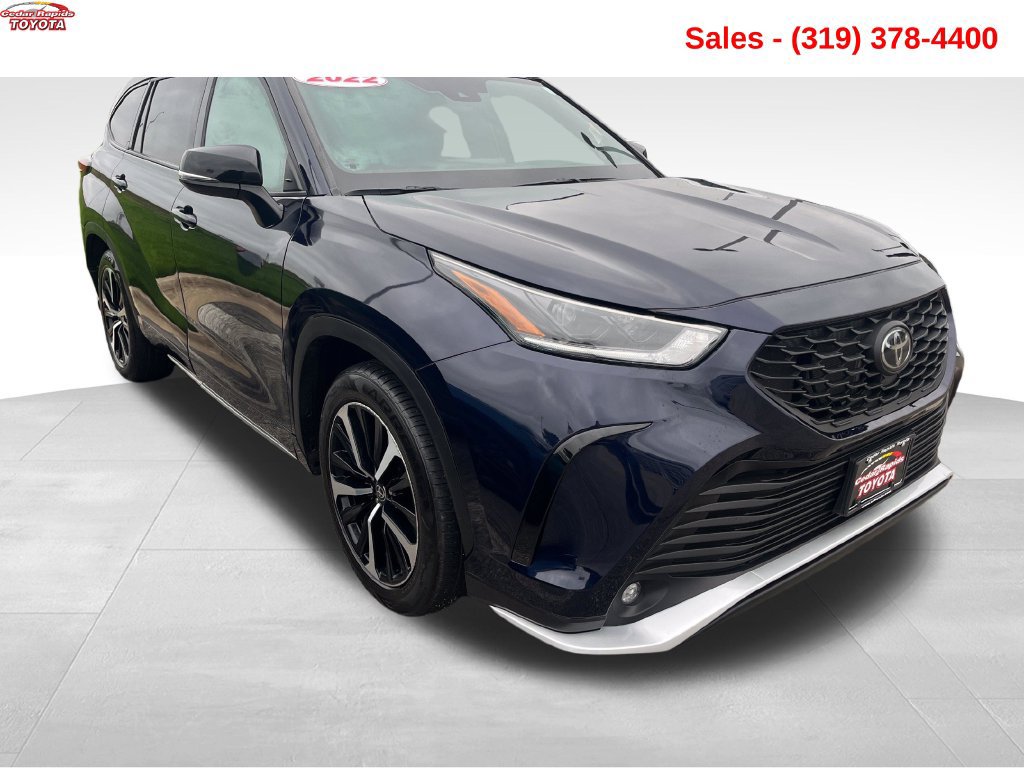 Used 2022 Toyota Highlander XSE AWD/4WD image 10