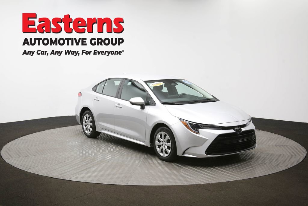 Used 2023 Toyota Corolla LE image 48