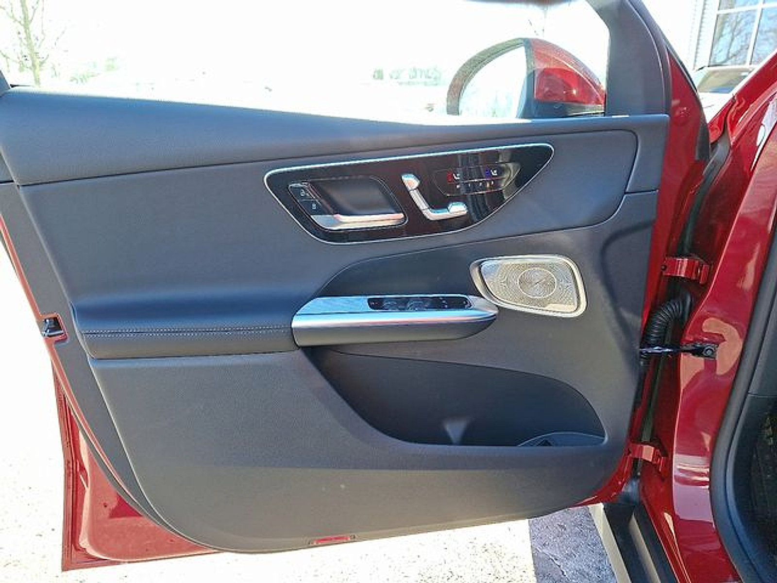 Used 2026 Mercedes-Benz GLC 300 4MATIC image 11