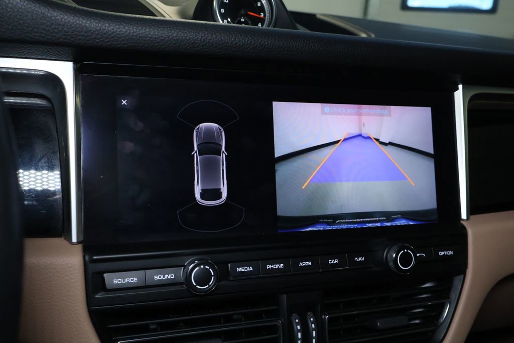 Used 2019 Porsche Macan AWD/4WD image 36