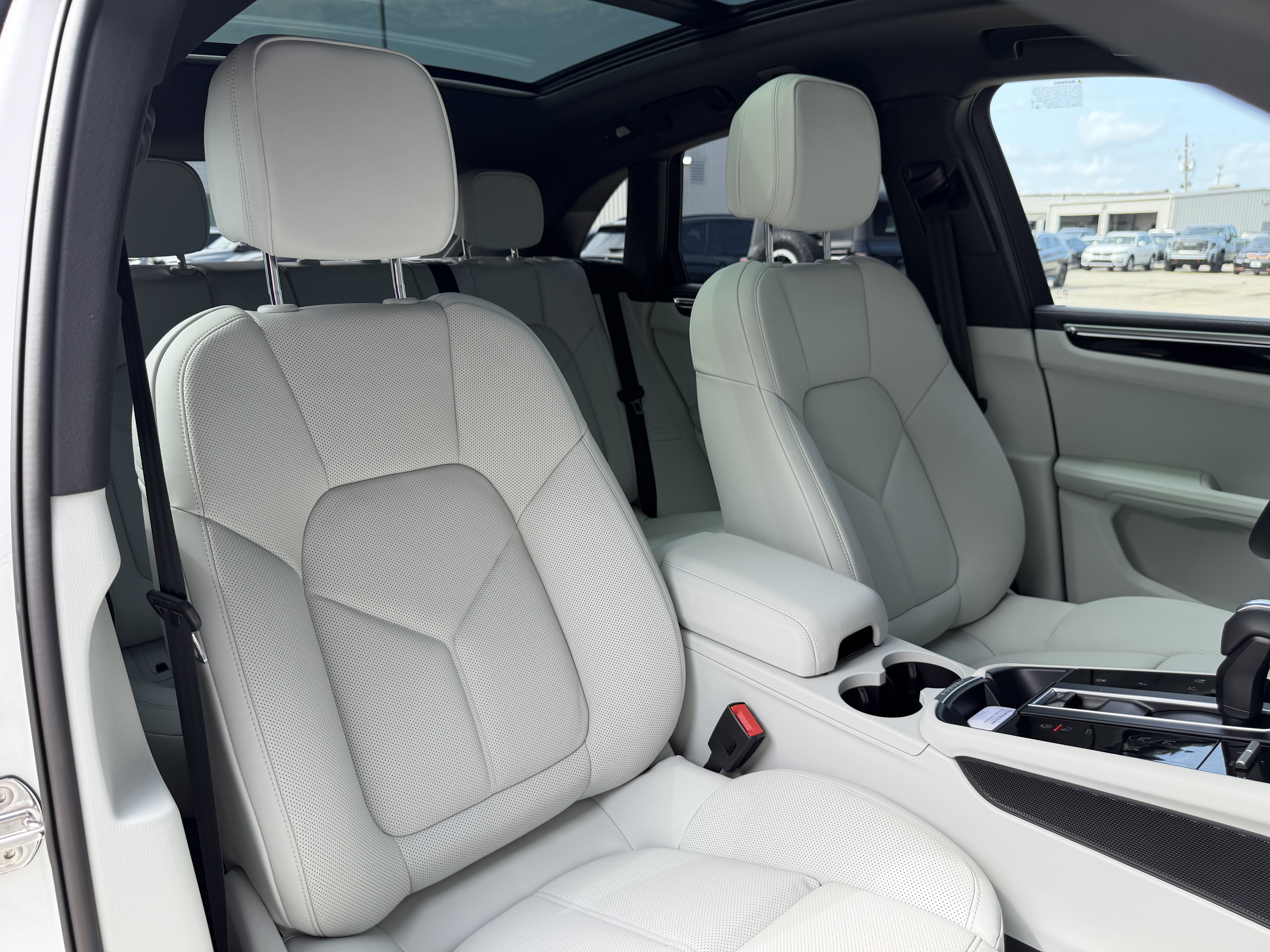 New 2026 Porsche Macan S AWD/4WD image 29