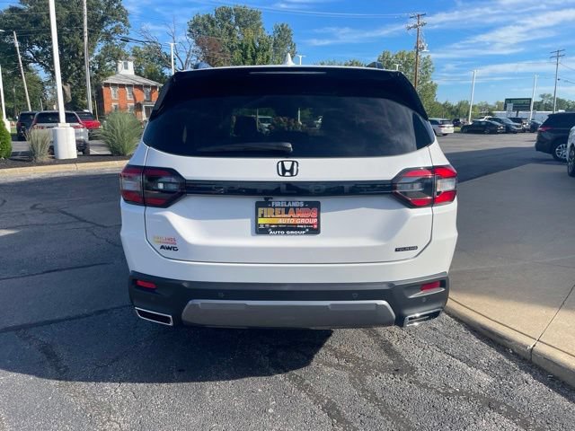 New 2026 Honda Pilot Touring image 7