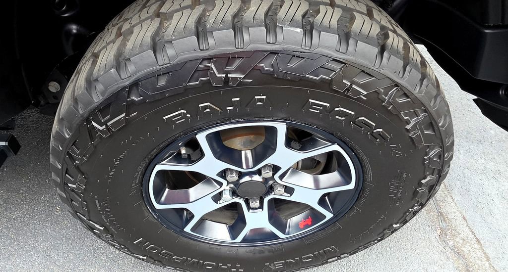 Used 2021 Jeep Wrangler Unlimited Rubicon w/ Uconnect 4C Nav & Sound Group AWD/4WD image 19
