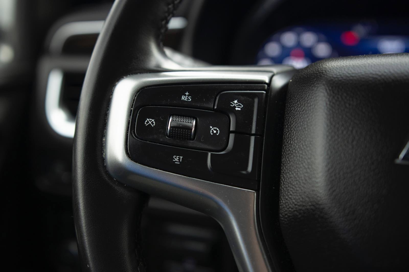 Used 2023 Chevrolet Suburban Z71 w/ Max Trailering Package image 6