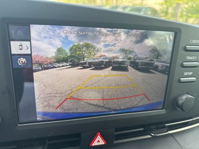 Used 2025 Hyundai Elantra Sport FWD image 14