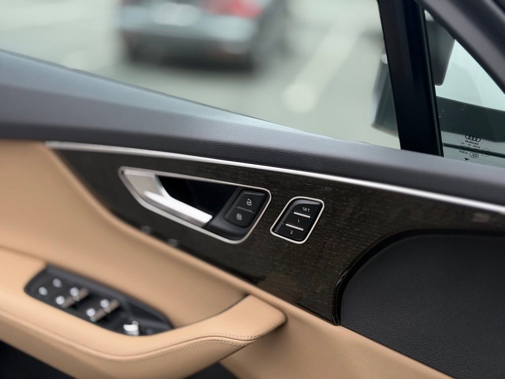 Used 2023 Audi Q7 3.0T Premium Plus w/ Premium Plus Package image 22