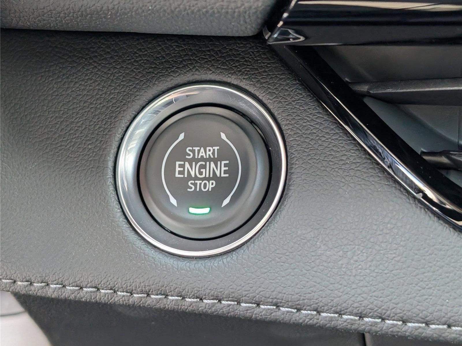 New 2026 Buick Enclave Sport Touring w/ Power Package AWD/4WD image 27