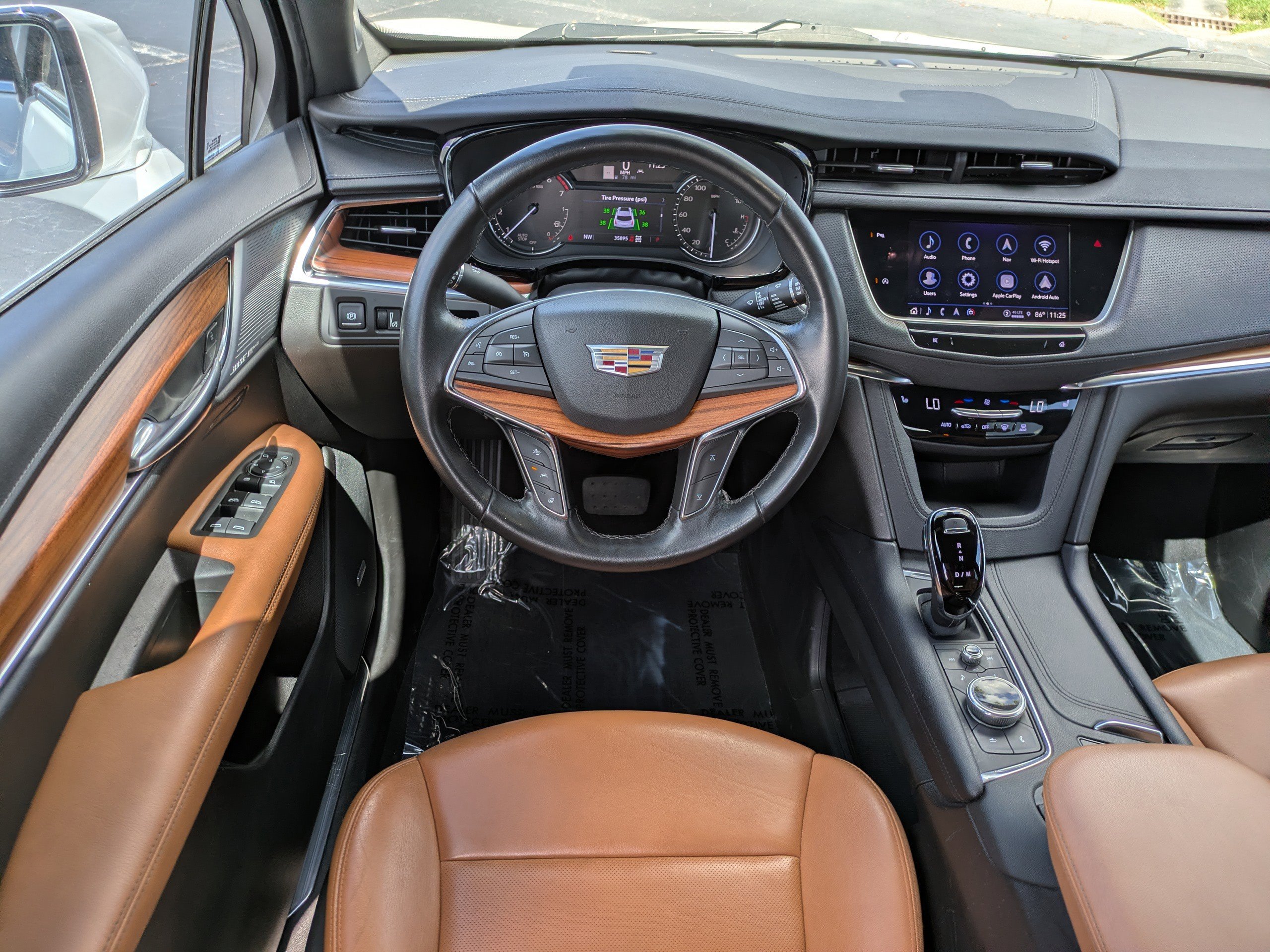 Certified 2023 Cadillac XT5 Premium Luxury w/ LPO, Floor Liner Package image 15