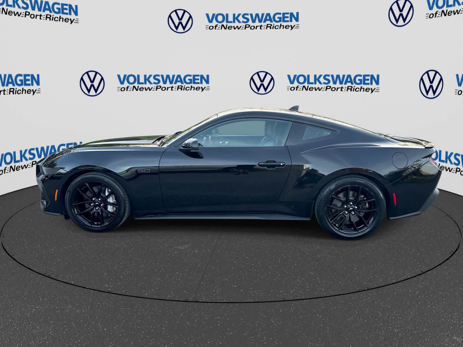 Used 2025 Ford Mustang GT Premium RWD image 11