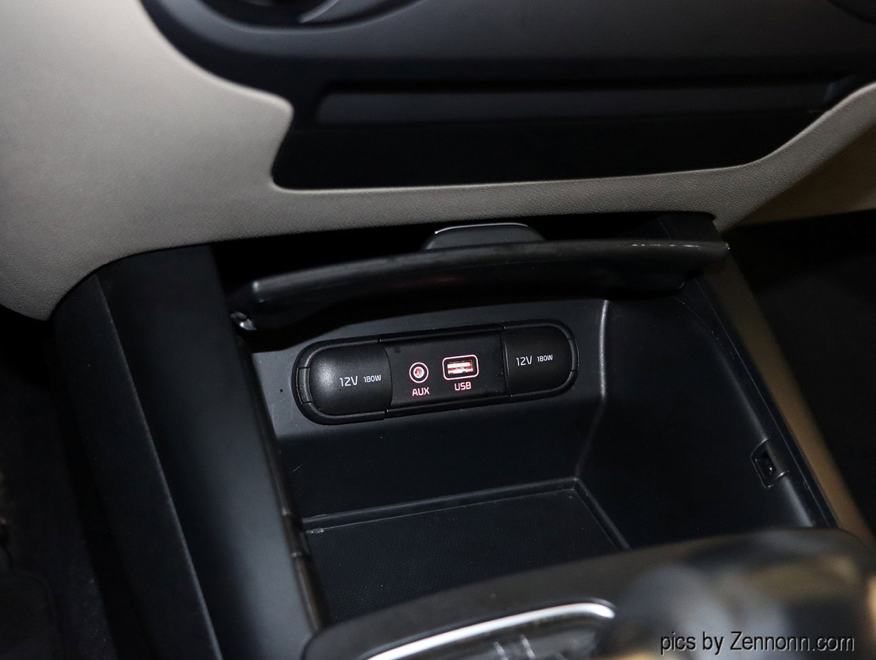 Used 2017 Kia Sorento AWD image 21