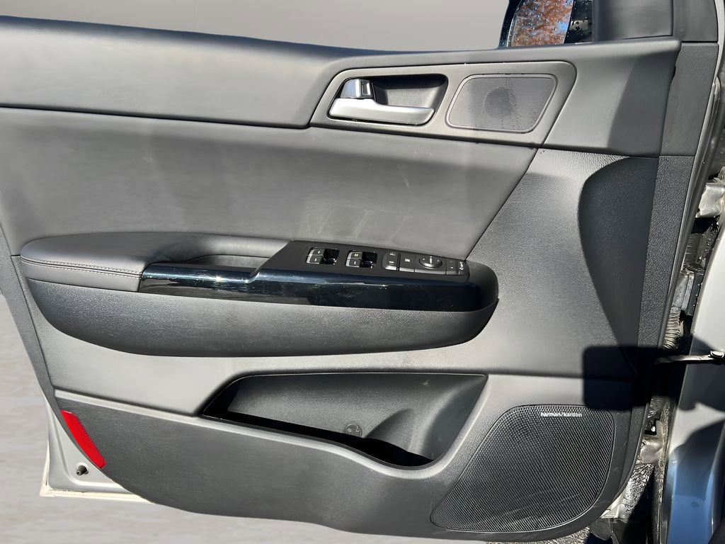 Used 2022 Kia Sportage EX w/ EX Technology Package image 26