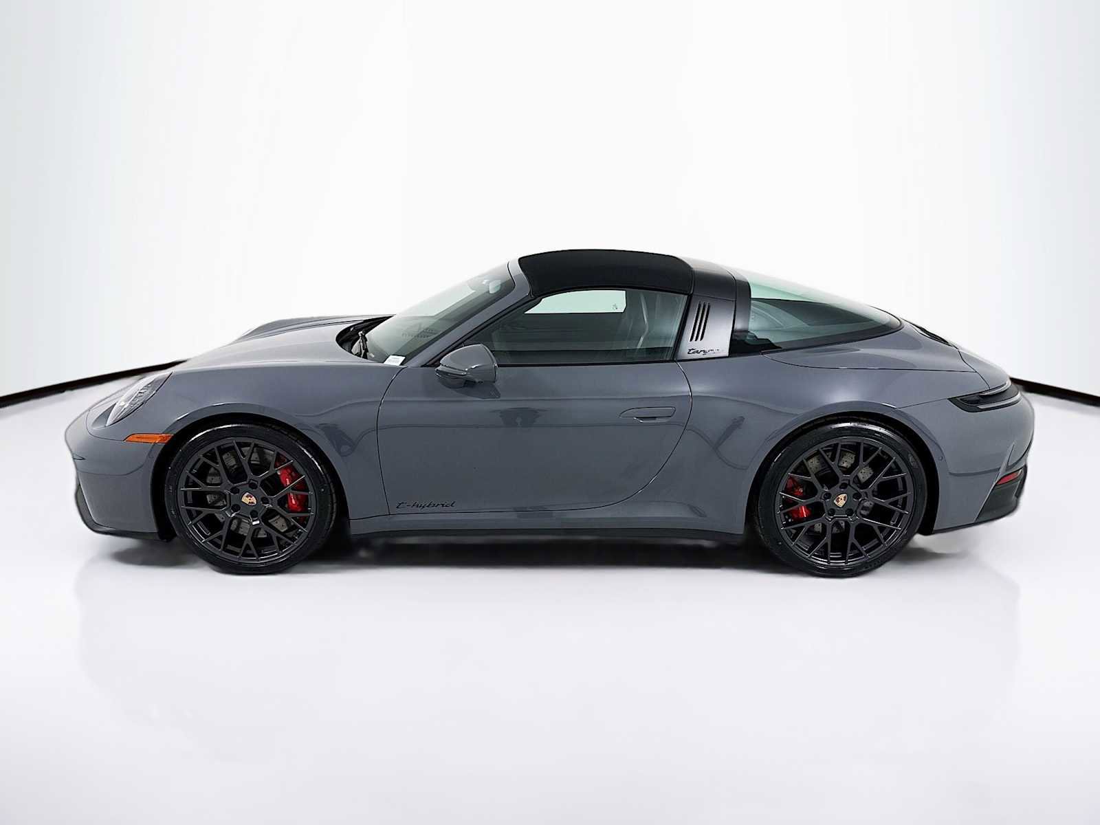 Certified 2026 Porsche 911 Targa 4 GTS image 2