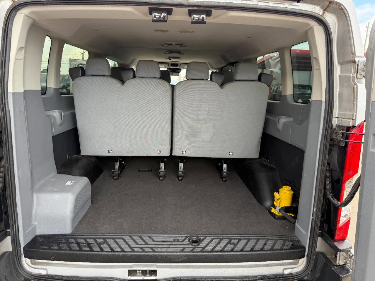 Used 2015 Ford Transit 350 XLT RWD image 16