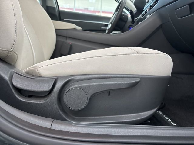 Used 2023 Hyundai Sonata SE image 13