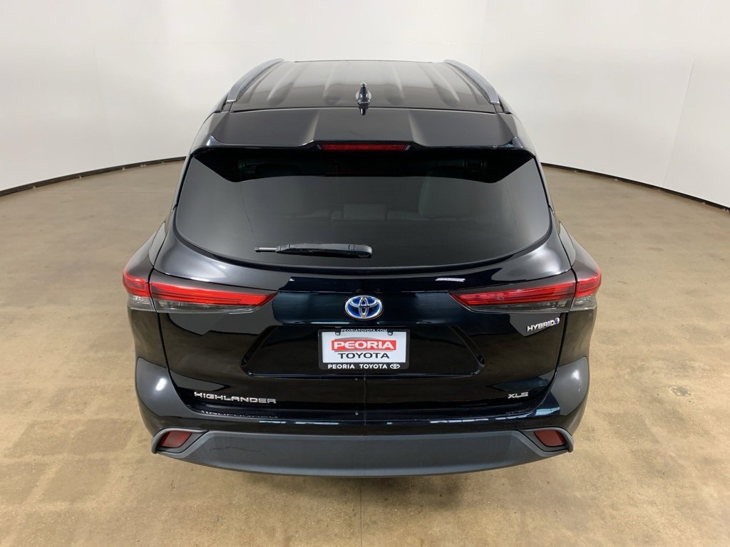Used 2021 Toyota Highlander XLE image 31