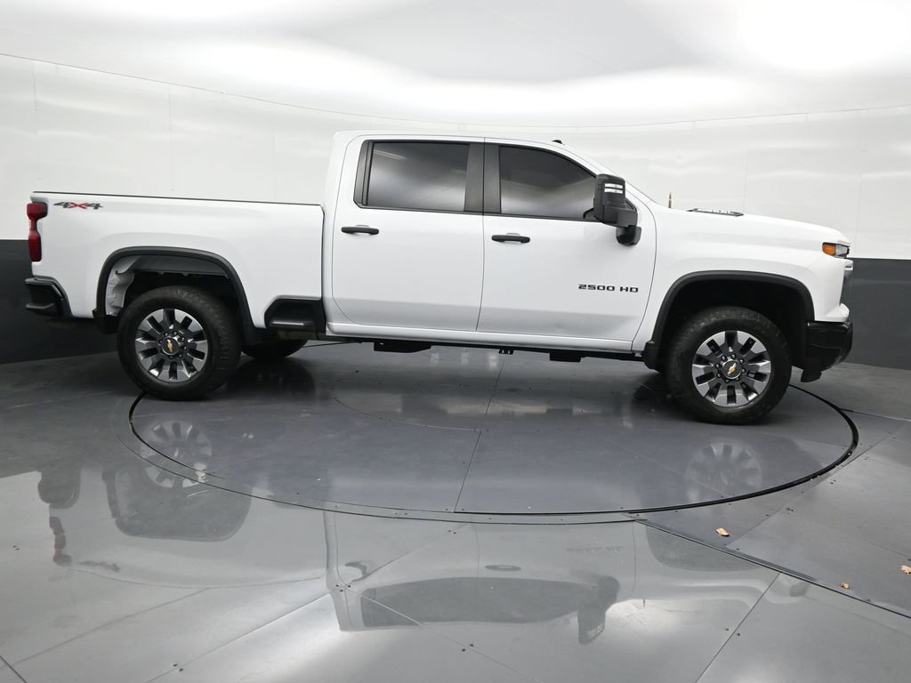 Used 2024 Chevrolet Silverado 2500 Custom w/ Custom Value Package AWD/4WD image 7