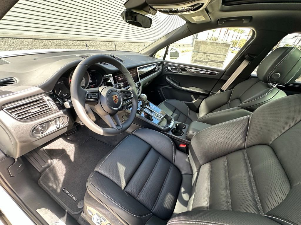 Used 2026 Porsche Macan S image 4