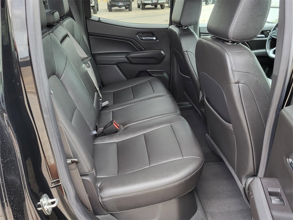 Used 2023 Chevrolet Colorado LT w/ LT Convenience Package III image 11