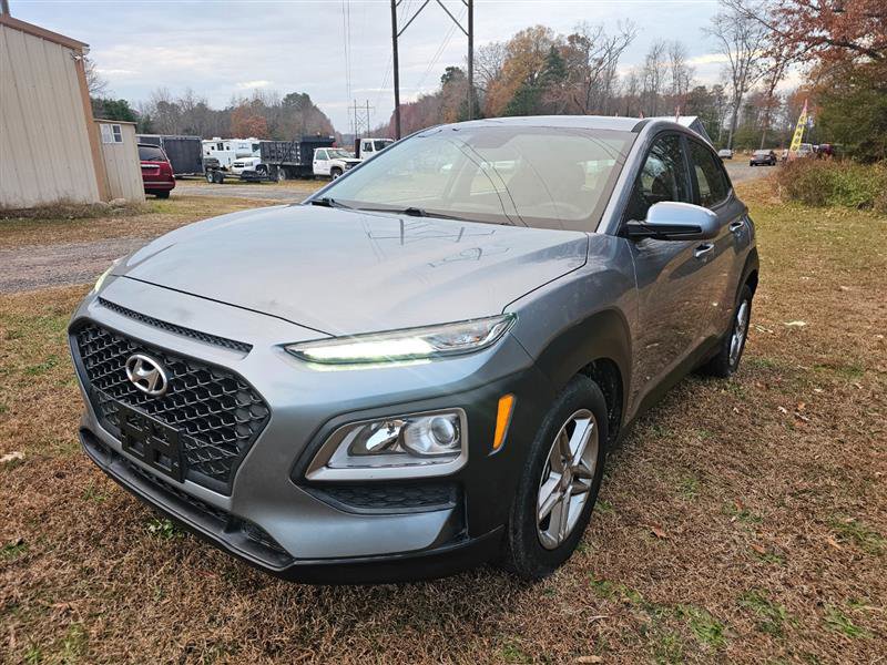 Used 2021 Hyundai Kona SE w/ Cargo Package image 3