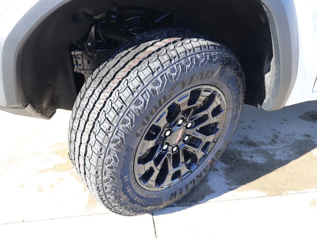 New 2026 GMC Canyon Elevation w/ Convenience Package image 39