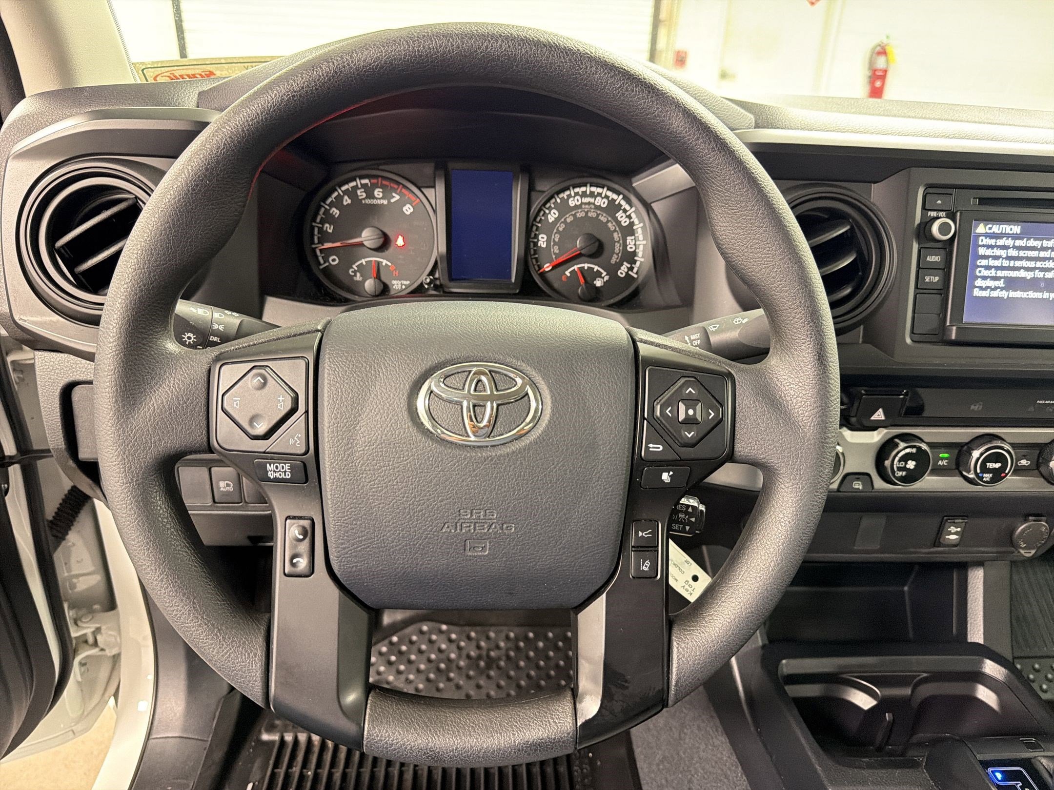 Used 2018 Toyota Tacoma SR w/ SR Convenience Package image 15