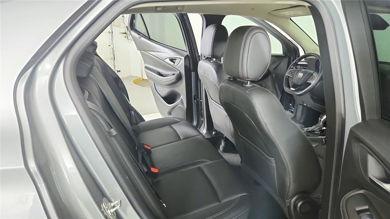 Used 2024 Buick Encore GX Sport Touring FWD image 18