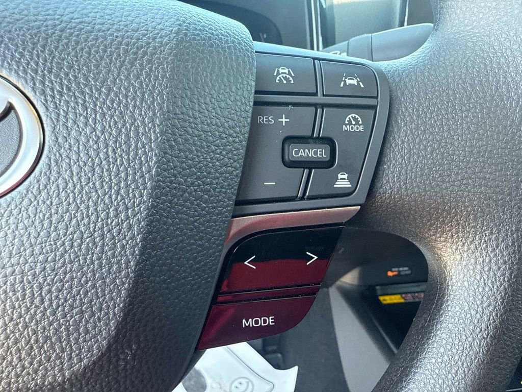 Used 2026 Toyota Camry LE w/ Convenience Package image 27