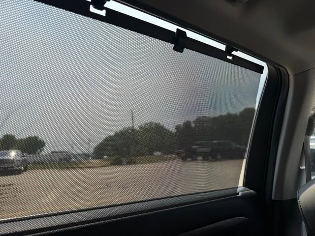 Used 2020 Toyota Highlander Limited image 25