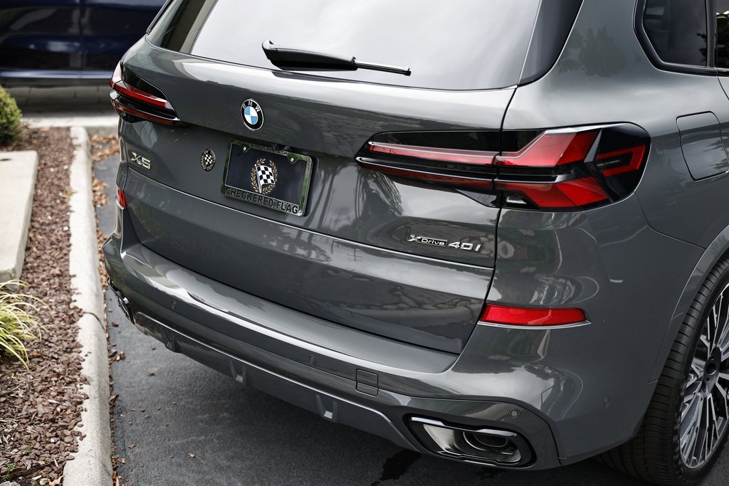 New 2026 BMW X5 xDrive40i w/ Executive Package image 9
