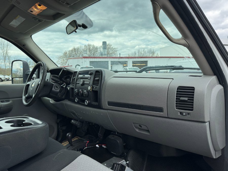 Used 2008 Chevrolet Silverado 3500 W/T AWD/4WD image 19