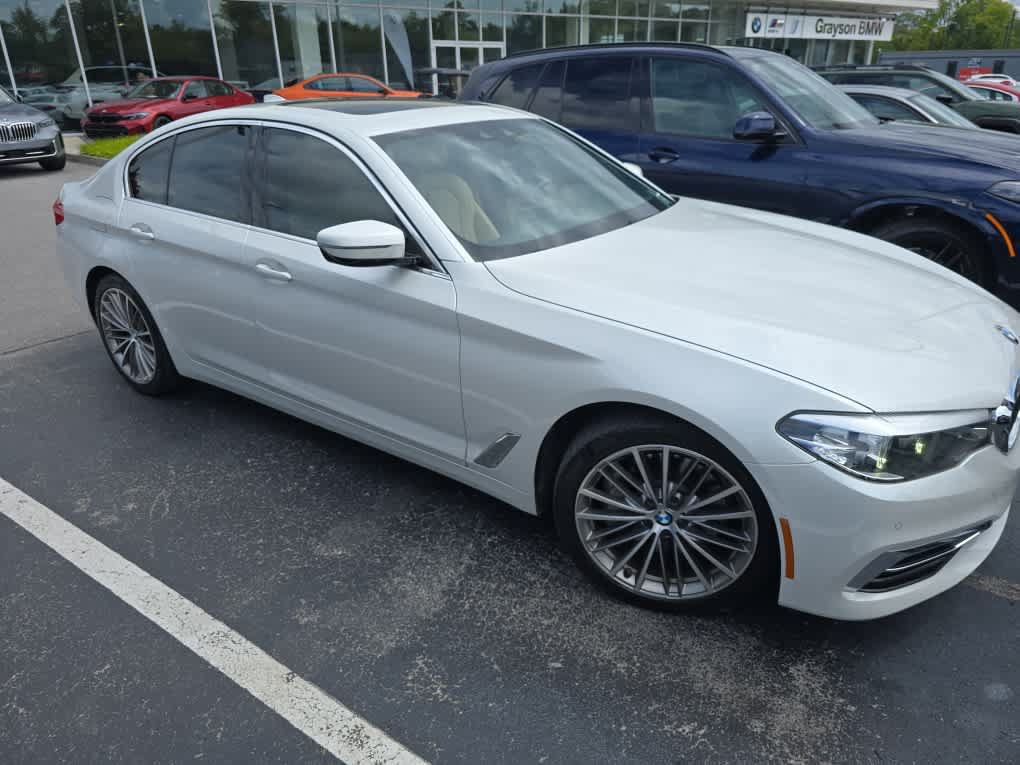 Used 2019 BMW 530i xDrive AWD/4WD image 2