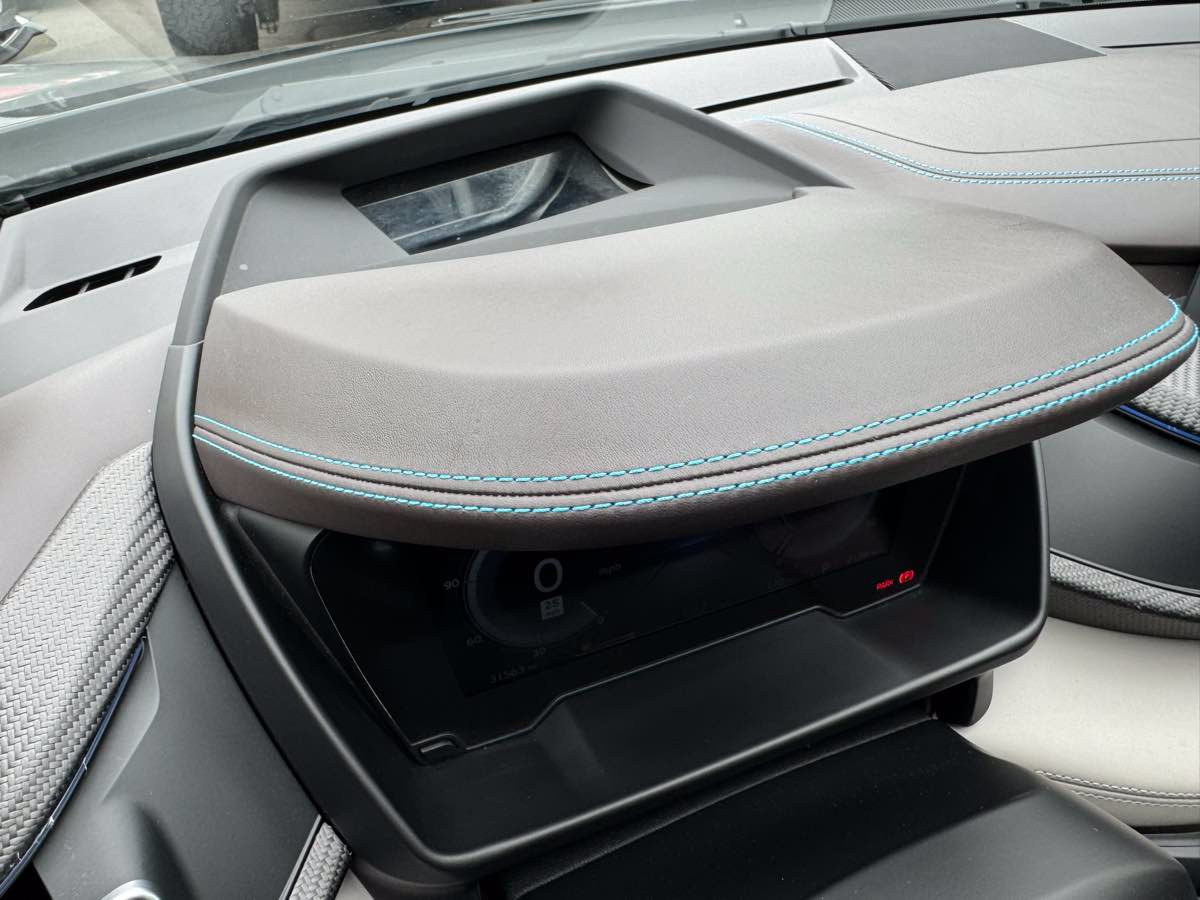 Used 2019 BMW i8 Roadster AWD/4WD image 26