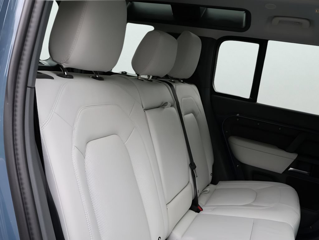 New 2026 Land Rover Defender 110 S AWD/4WD image 12