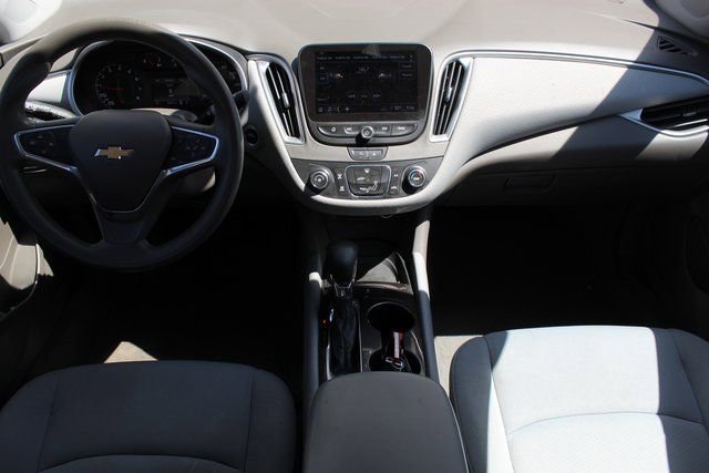 Used 2021 Chevrolet Malibu LS image 11