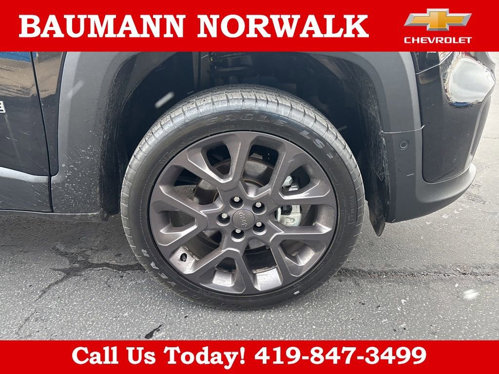 Used 2023 Jeep Renegade Limited w/ Sun/Sound Group image 13