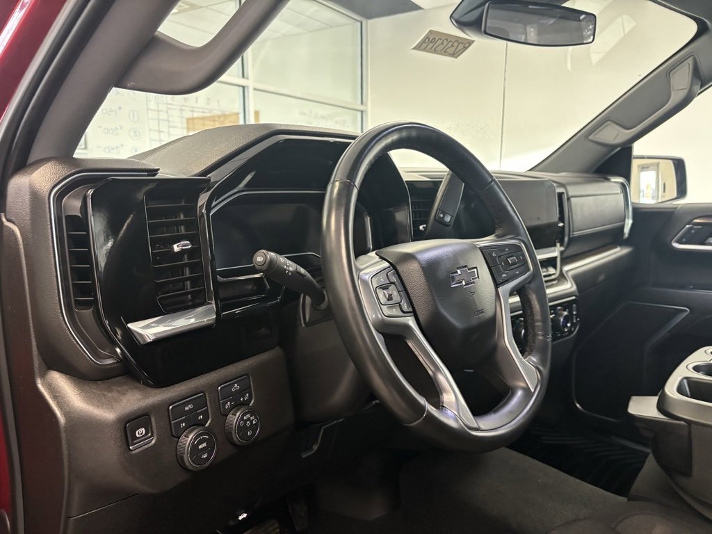 Certified 2024 Chevrolet Silverado 1500 RST w/ Dark Appearance Package image 10