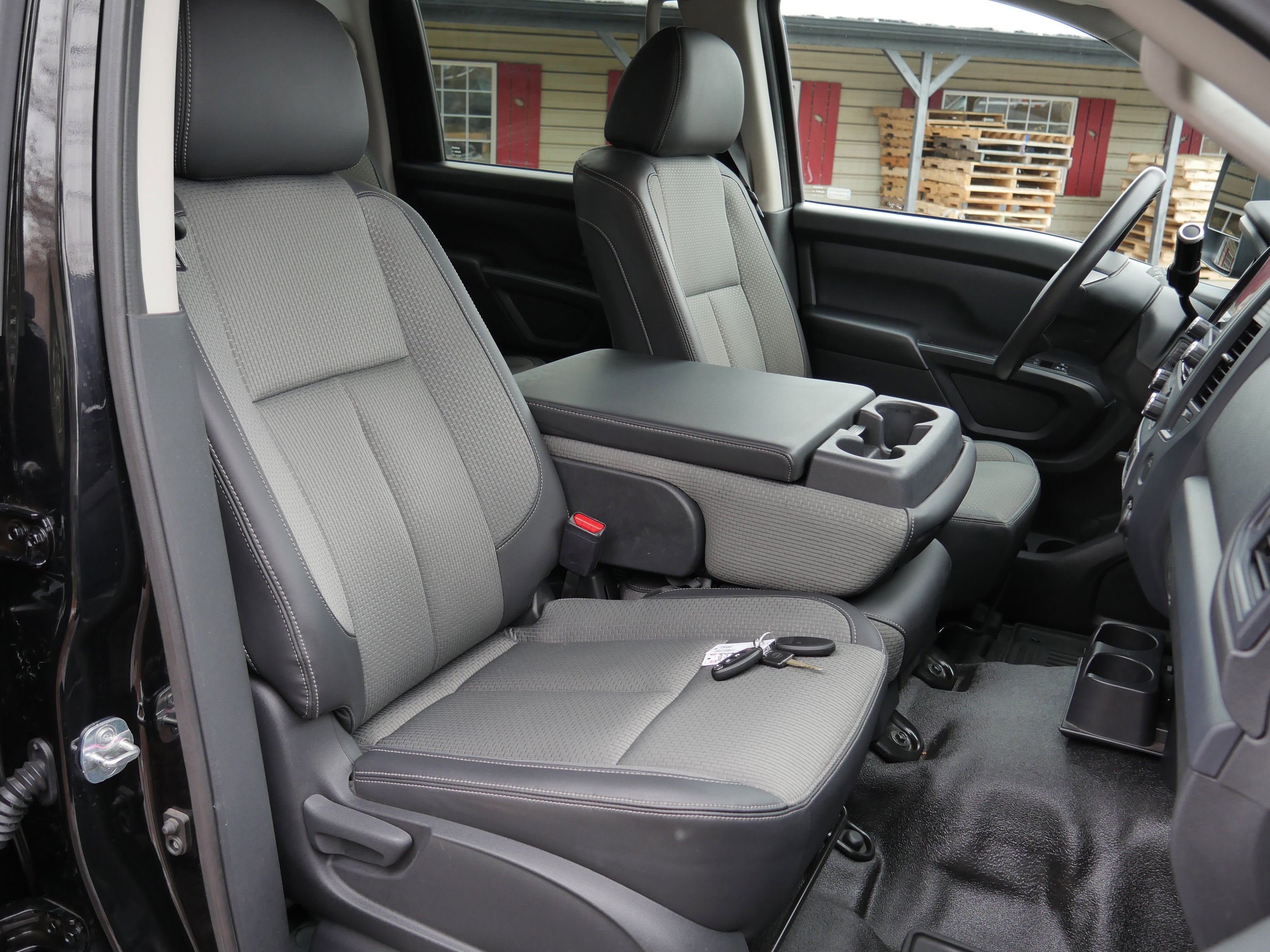 Certified 2021 Nissan Titan S w/ S Utility Package image 24