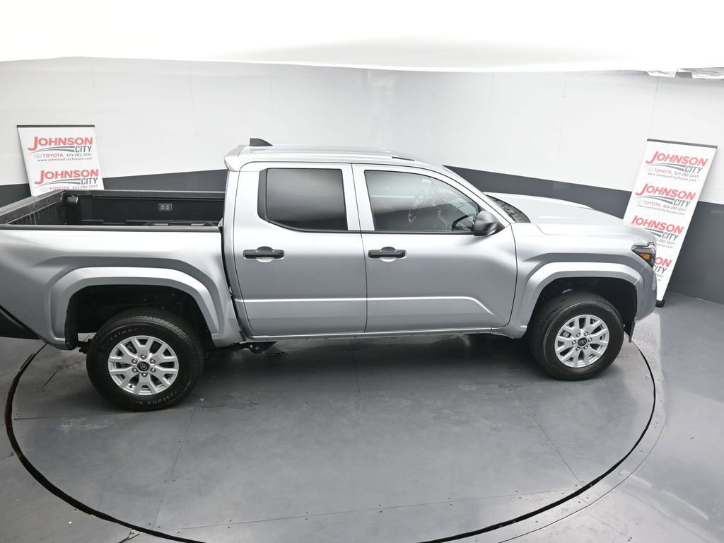 Used 2025 Toyota Tacoma SR image 33
