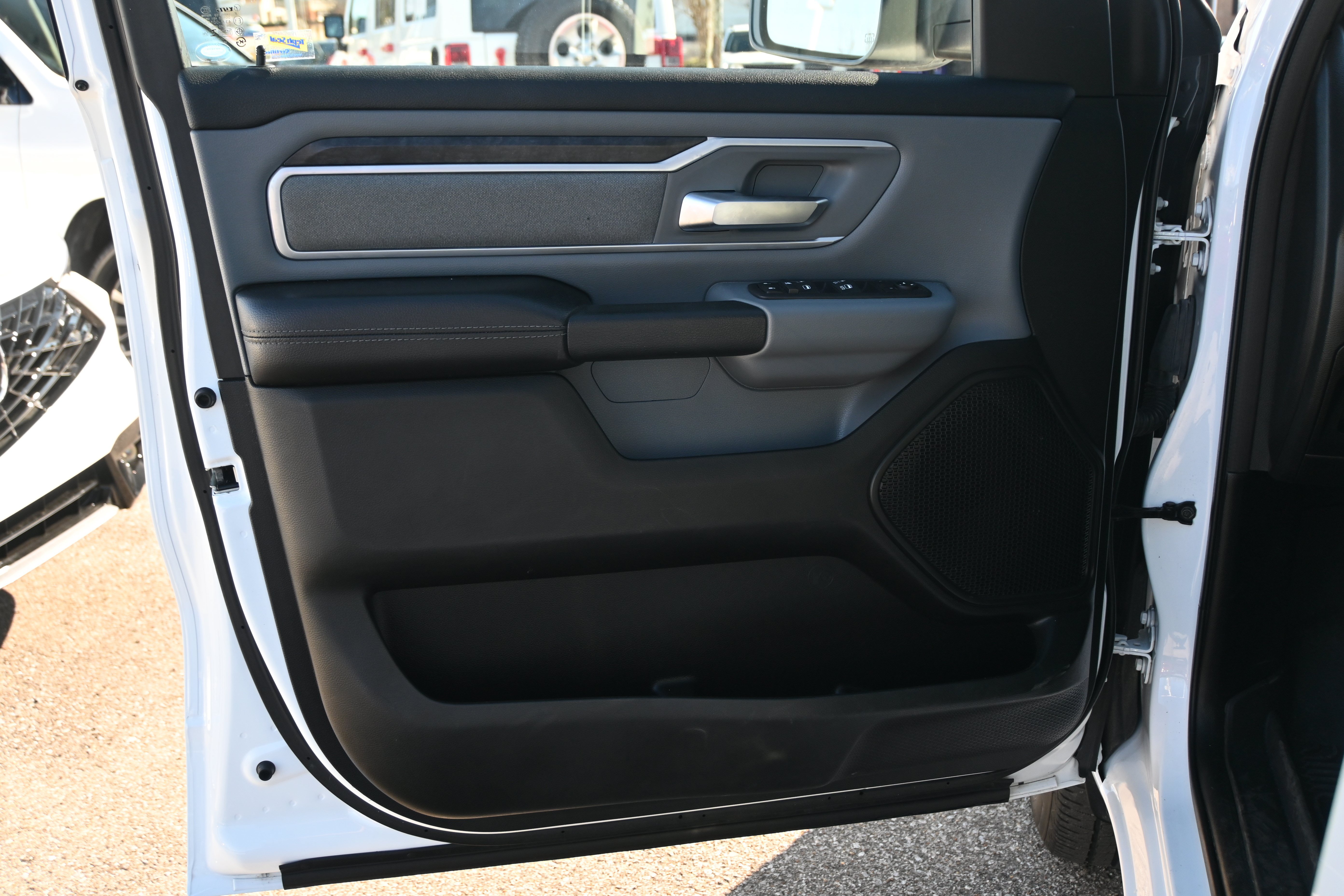 Used 2022 RAM 1500 Lone Star AWD/4WD image 14