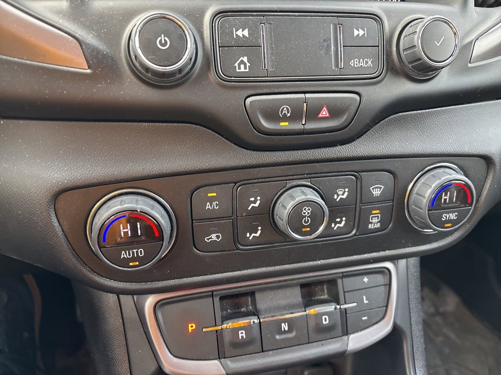 Used 2023 GMC Terrain AT4 w/ Infotainment Package II image 20