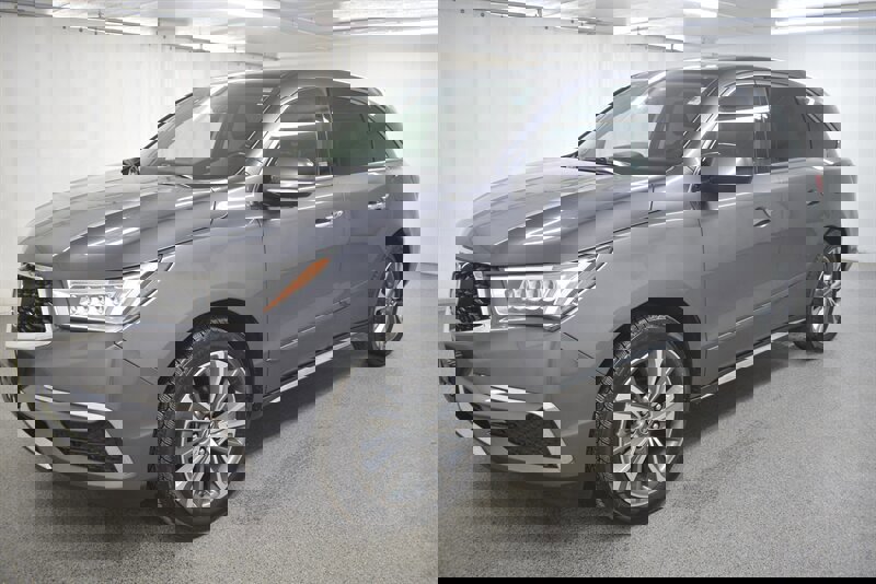 Used 2017 Acura MDX SH-AWD w/ Technology Package image 3